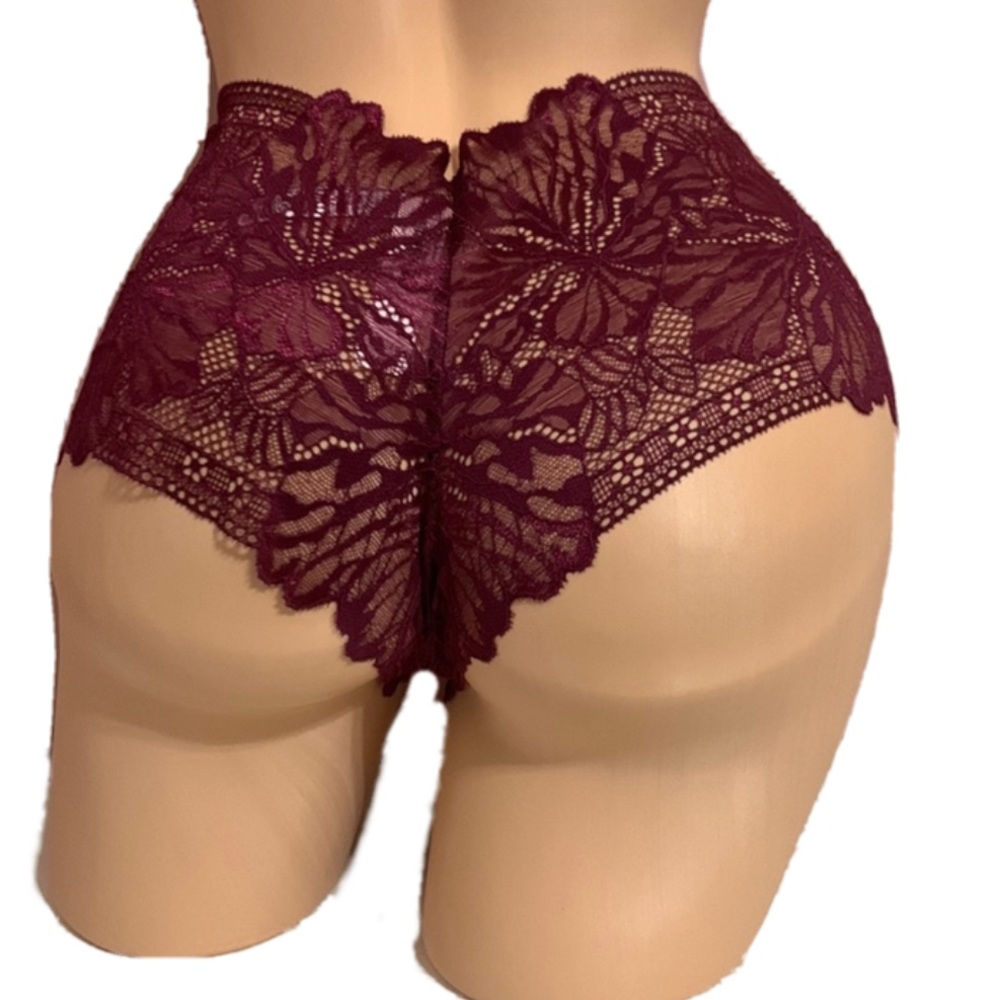 Victoria’s Secret INCREDIBLE
Lace Shortie VS Panty Kir